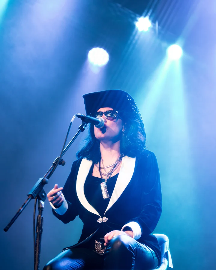 Alabama 3 performing at The 1865, Southampton — concert photograph 9