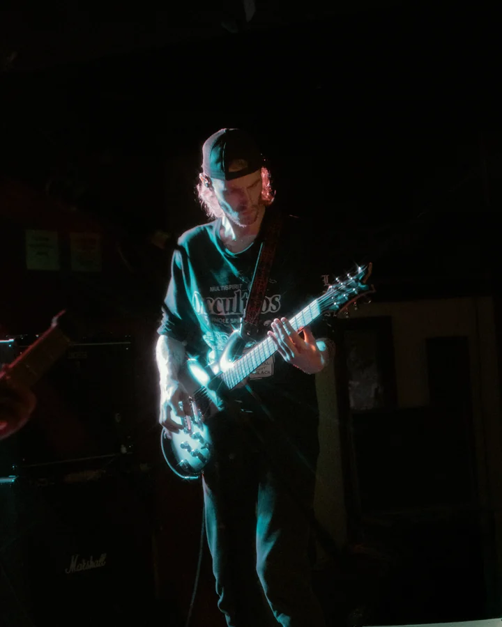 Halloran performing at Face Bar, Reading — concert photograph 3