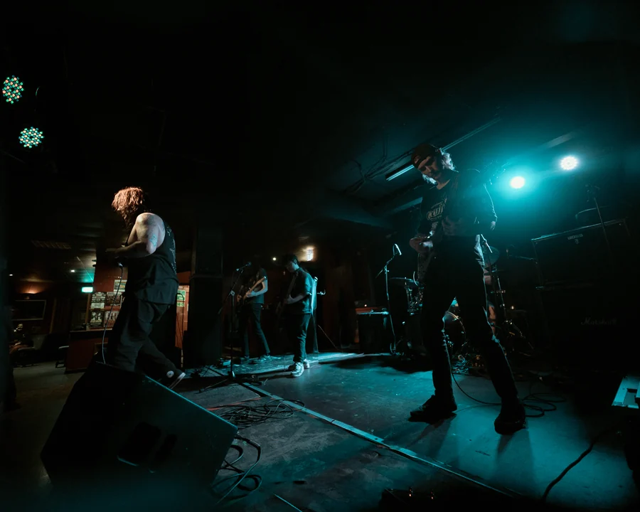 Halloran performing at Face Bar, Reading — concert photograph 2