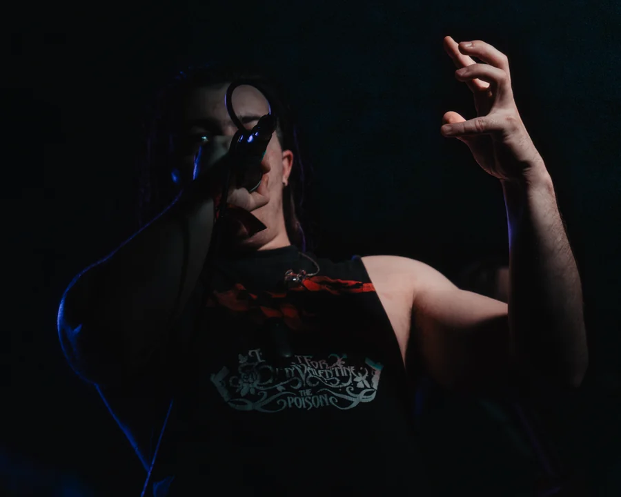Shoot To Kill performing at Face Bar, Reading — concert photograph 14